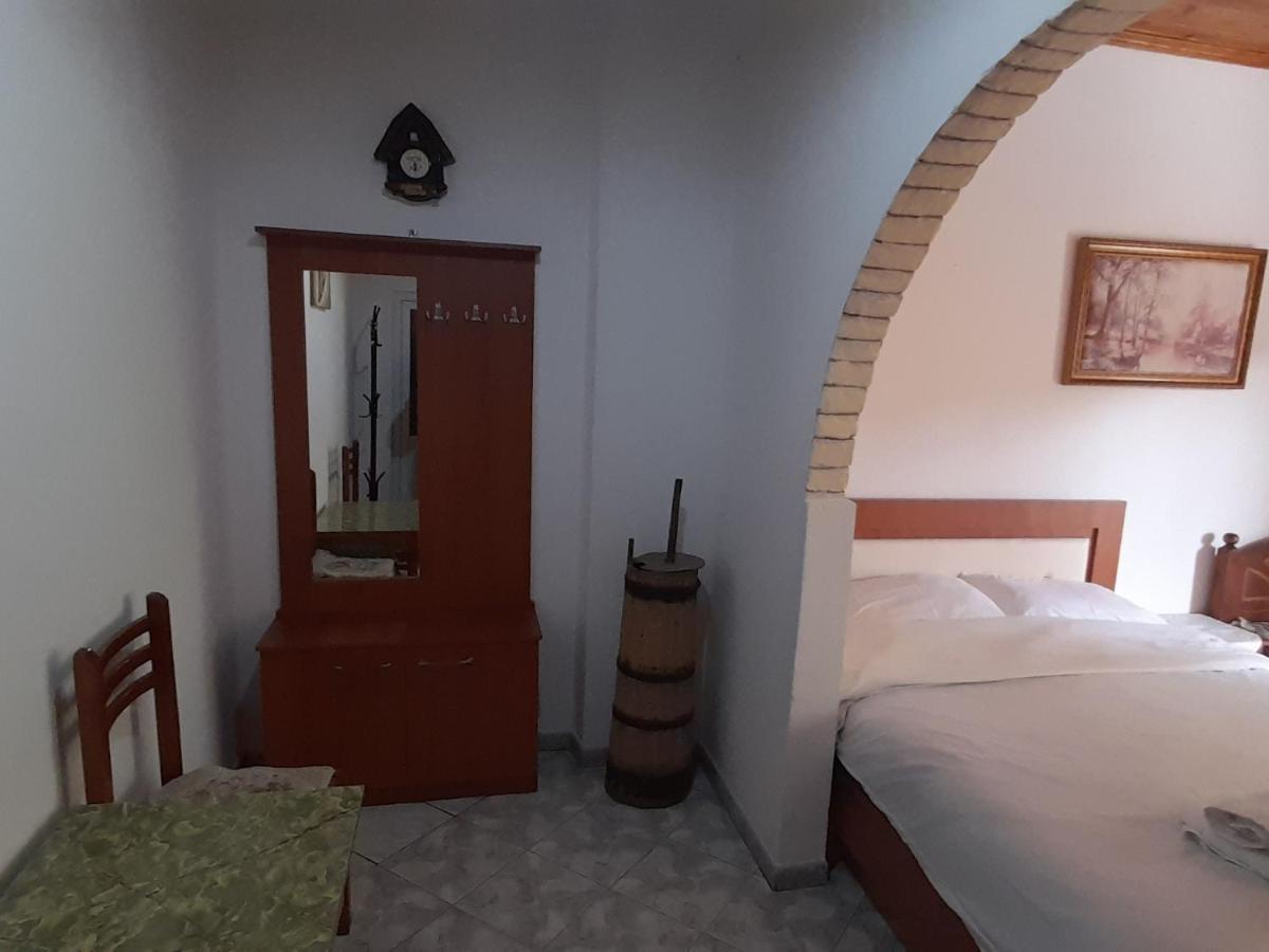 Honey-House “Kastrioti” Apartment Përmet Exterior foto